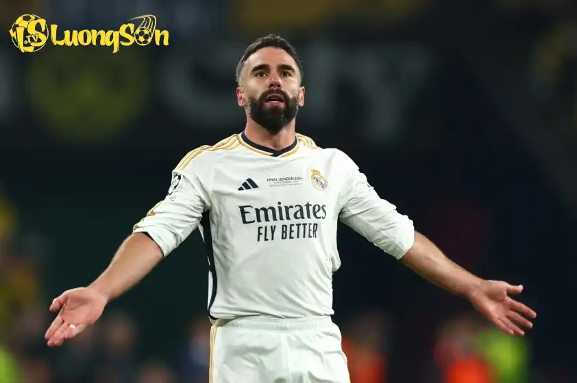 Sự trở lại của Carvajal khiến vị trí Arnold lung lay tại Real Madrid. Ảnh: AFP Sự trở lại của Carvajal khiến vị trí Arnold lung lay tại Real Madrid