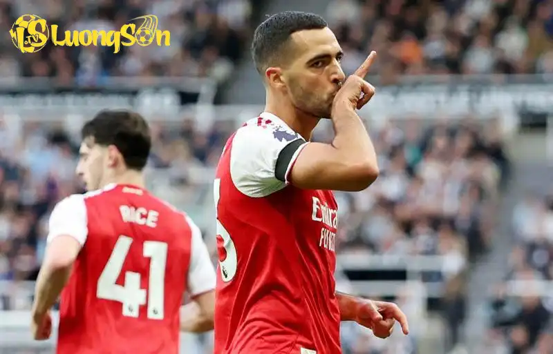 Merino ghi bàn ngay khi được Arteta đưa vào sân - Ảnh: @theMadridZone Merino ghi bàn ngay khi được Arteta đưa vào sân