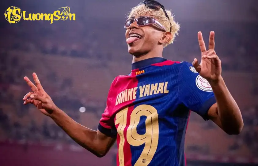 Iniesta cho rằng lời nói của Yamal chỉ là “gia vị” giúp El Clasico thêm kịch tính