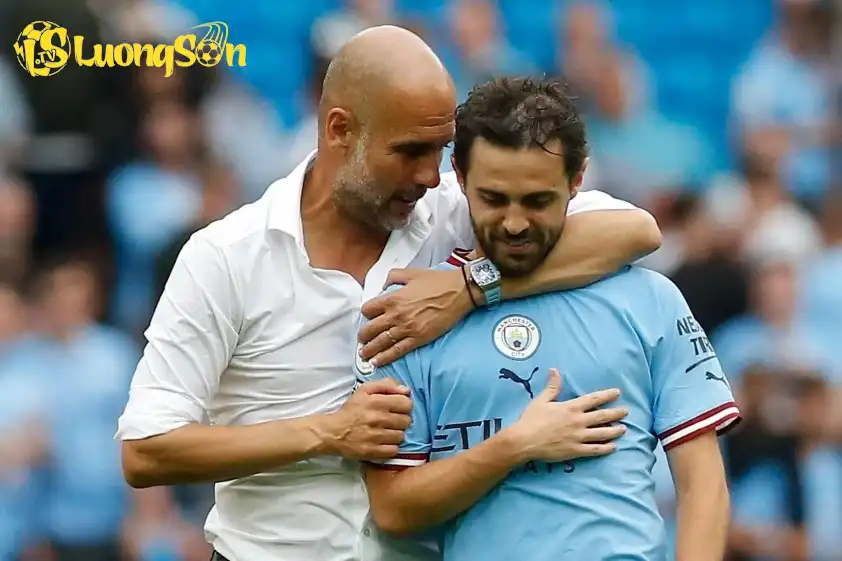 Pep Guardiola dành rất nhiều lời khen cho Bernardo Silva.