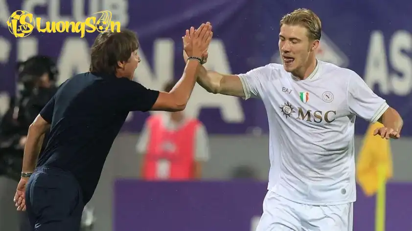 Antonio Conte cũng dành những lời khen lớn dành cho Hojlund Antonio Conte cũng dành những lời khen lớn dành cho Hojlund