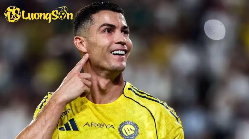 Cựu danh thủ Danny Simpson tin rằng Ronaldo sẽ trở lại MU