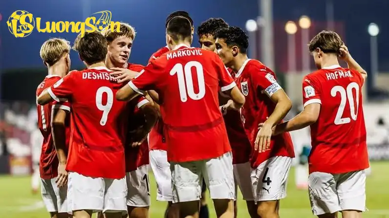 U17 Áo đang thể hiện sự khác biệt so với phần còn lại của bảng đấu. U17 Áo đang thể hiện sự khác biệt so với phần còn lại của bảng đấu.