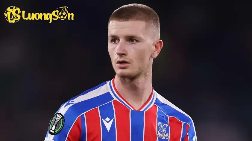 Adam Wharton thẳng thừng từ chối lời mời của MU